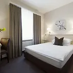 ホテル ノイフェルト