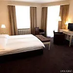 نوفيلد 3*