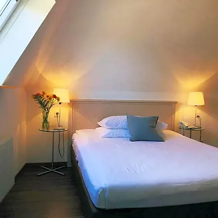 Neufeld Otel