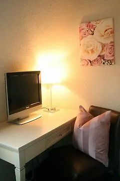 Neufeld Hotel 3*