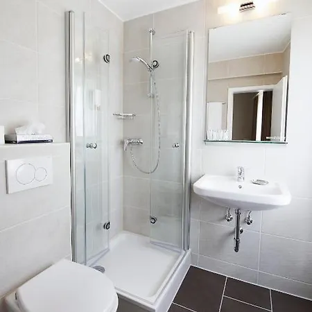 Neufeld 3* Zürih