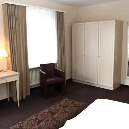 Otel Neufeld 3*